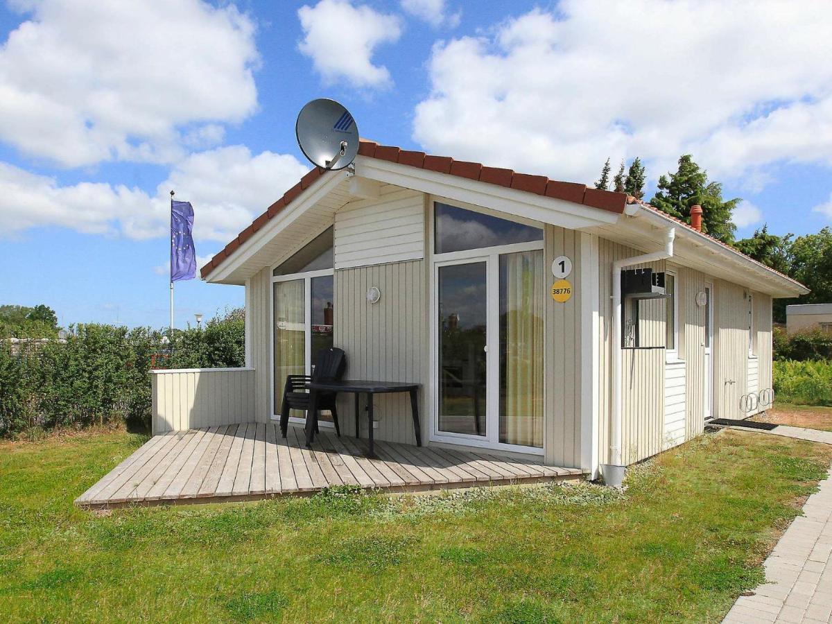 Two-Bedroom Holiday home in Grömitz 7 Exteriör bild